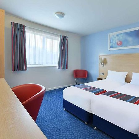 Travelodge Wirral Eastham Hooton Quarto foto