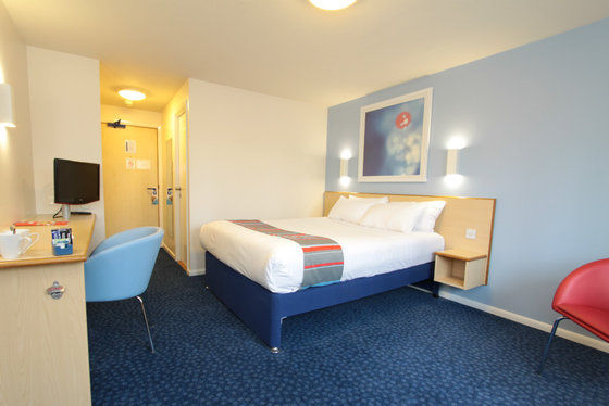 Travelodge Wirral Eastham Hooton Quarto foto