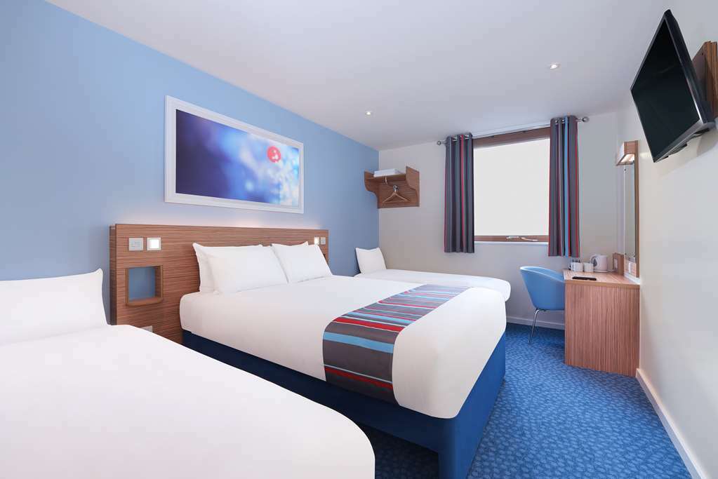 Travelodge Wirral Eastham Hooton Quarto foto