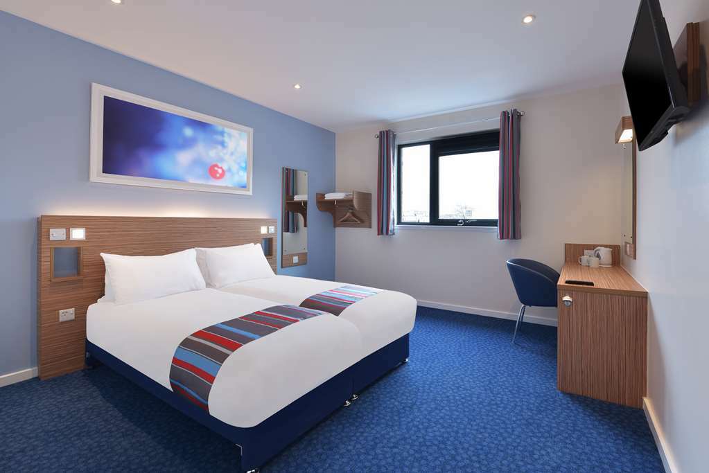 Travelodge Wirral Eastham Hooton Quarto foto